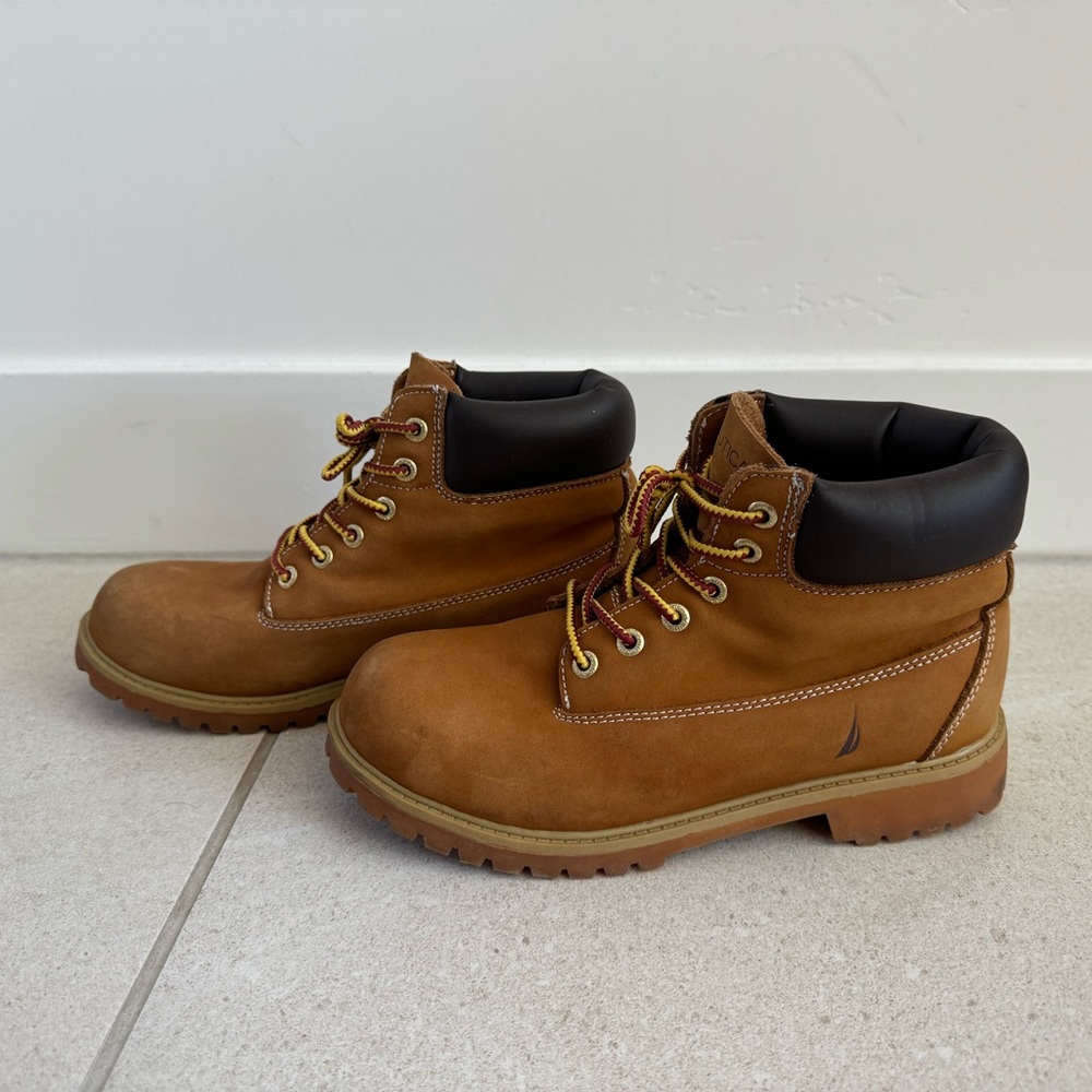 Nautica Tan Leather Boots big boys size 4